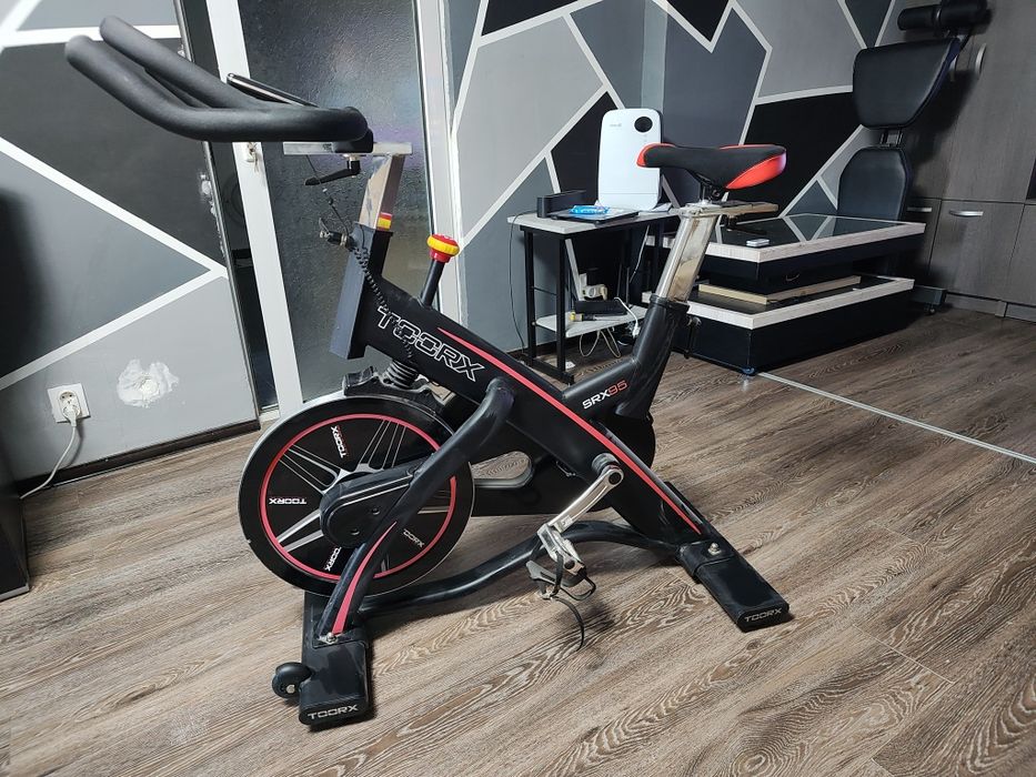 Bicicleta magnetica Toorx SRX-95, volanță 22 kg, 140 kg user,