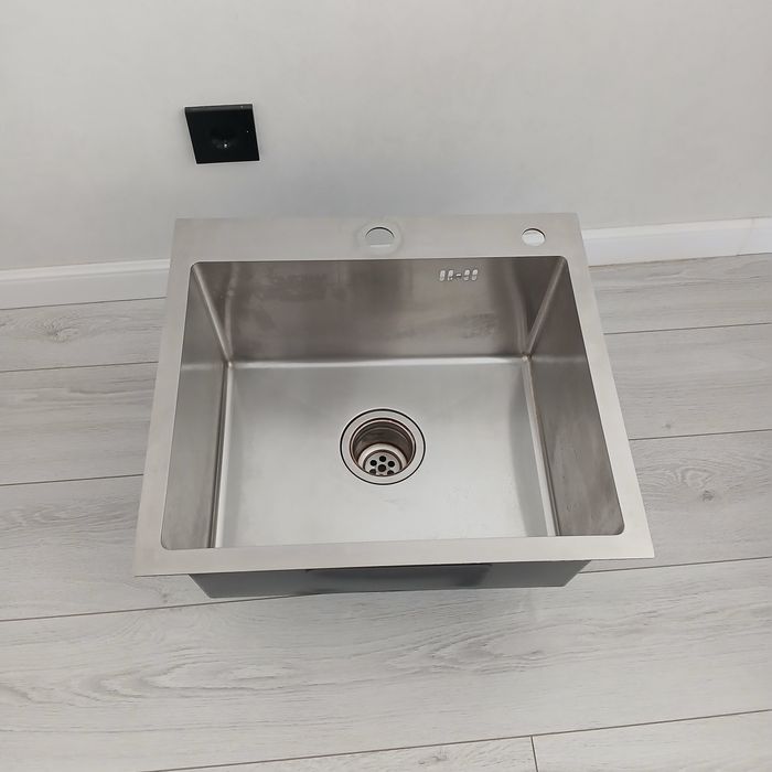 Продам раковину кухонную