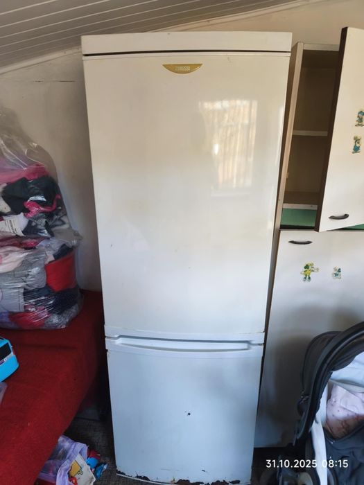 Vând Frigider  perfect functionabil