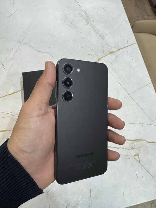 Продается Самсунг s23 256гб в отличном состояний