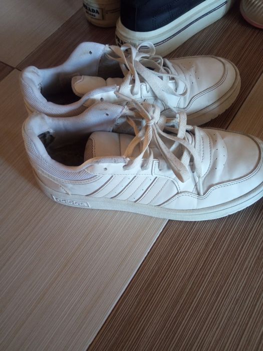 Зимни ботушки 38 и маратонки