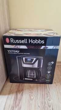 Кафе машина Russell Hobbs