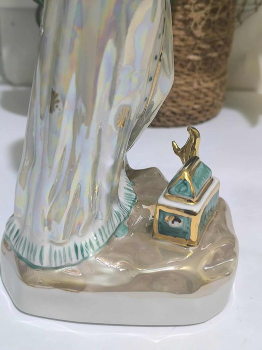 Руски порцелан статуетка Дулево