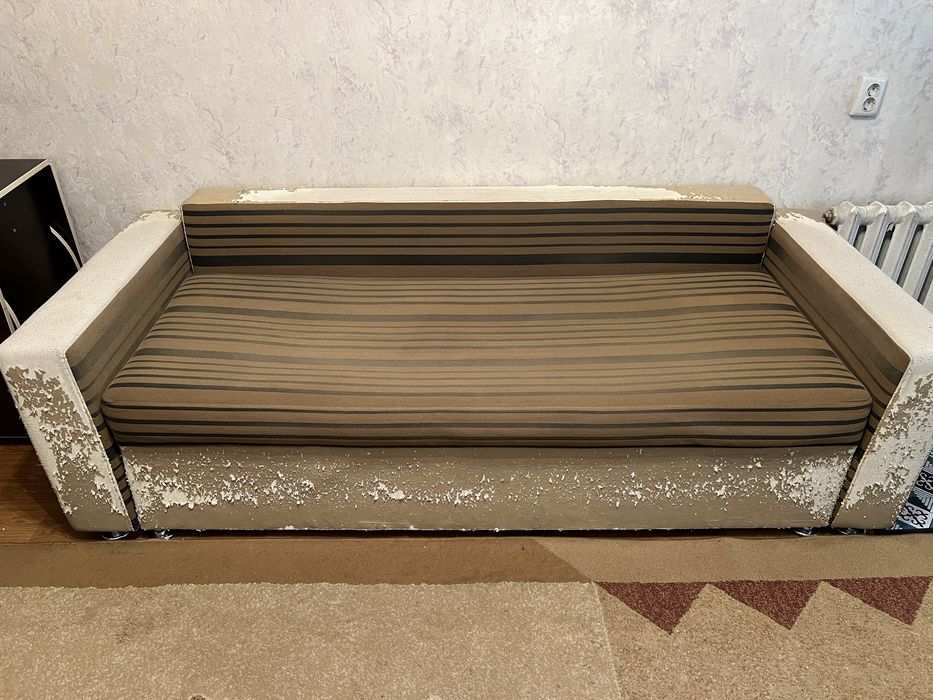 Отдам диван типа тахта