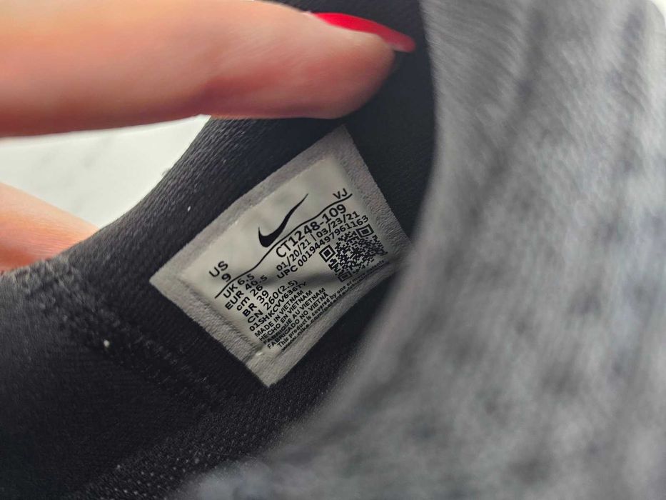 Маратонки Nike Wmns Nike Superrep Groove