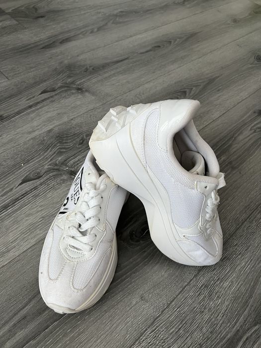 Adidasi Guess 38