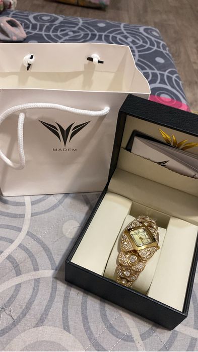 Новый оригенал купили за 80 тыс одам за 25 ты