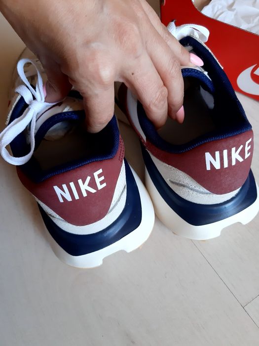 Оригинални дамски маратонки Nike
