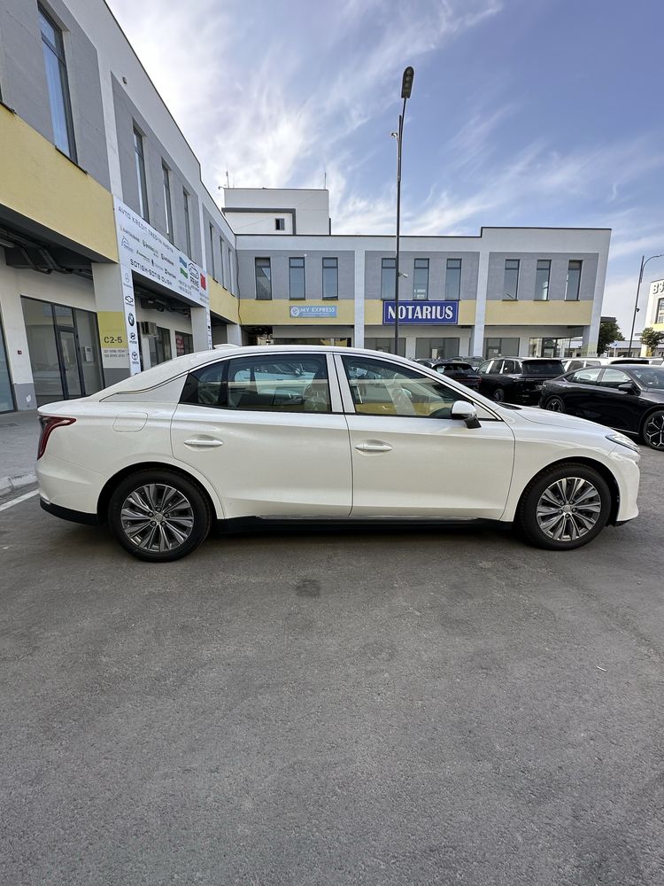 Hongqi EQM5 2024 va 2025 yili