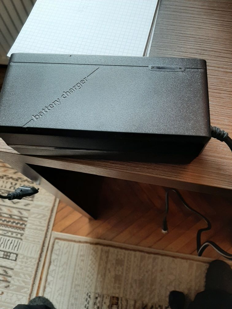Vand incarcator Li Fe Po 4 14.4 volti 10 amperi