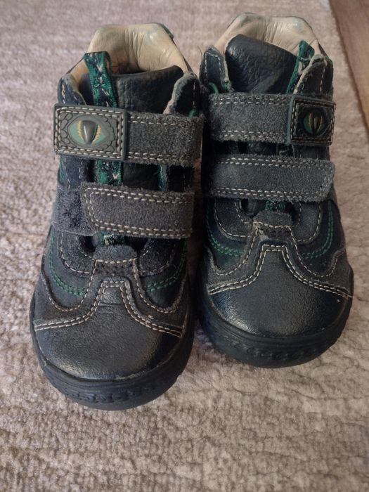 Детски кожени обувки