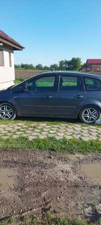 Vând Ford Focus C-Max