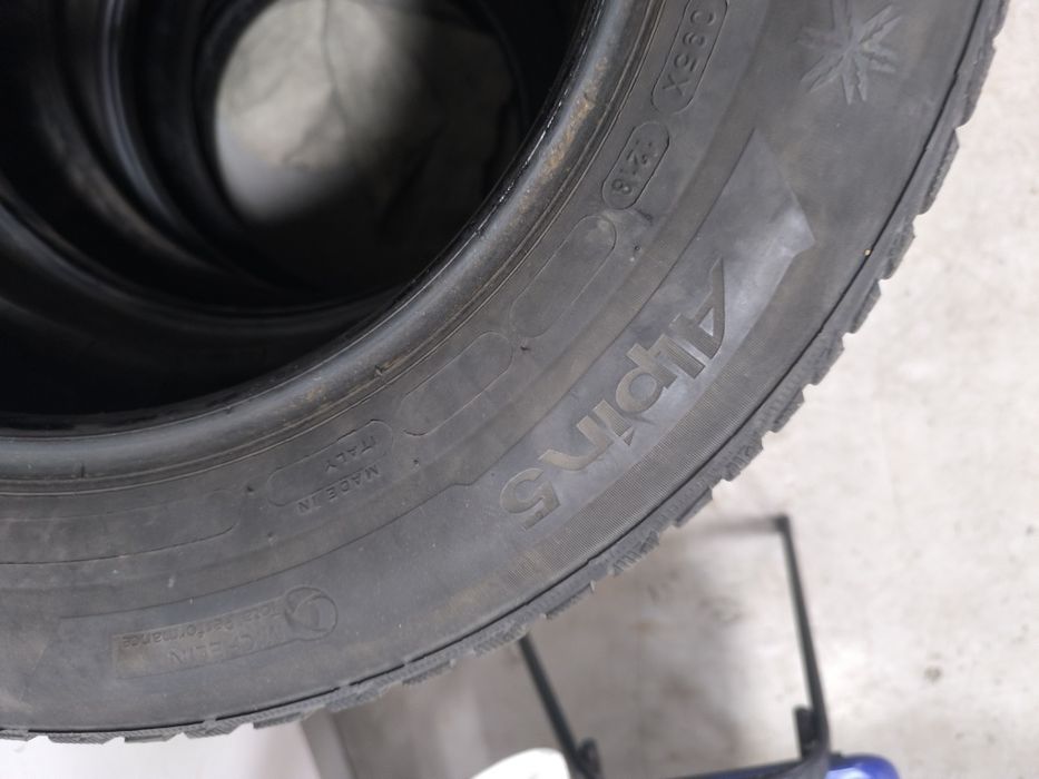 Anvelope iarna 205/65R15