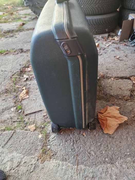 Geamantan Troler Samsonite Cu Cifru / Antifurt