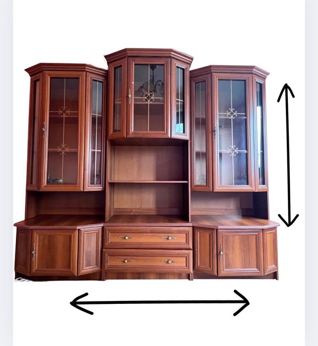 Запазена дървена секция