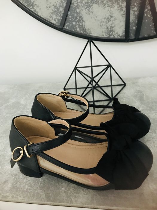 Детски обуки,кецове, ботуши и пантови на zara h&m и др.