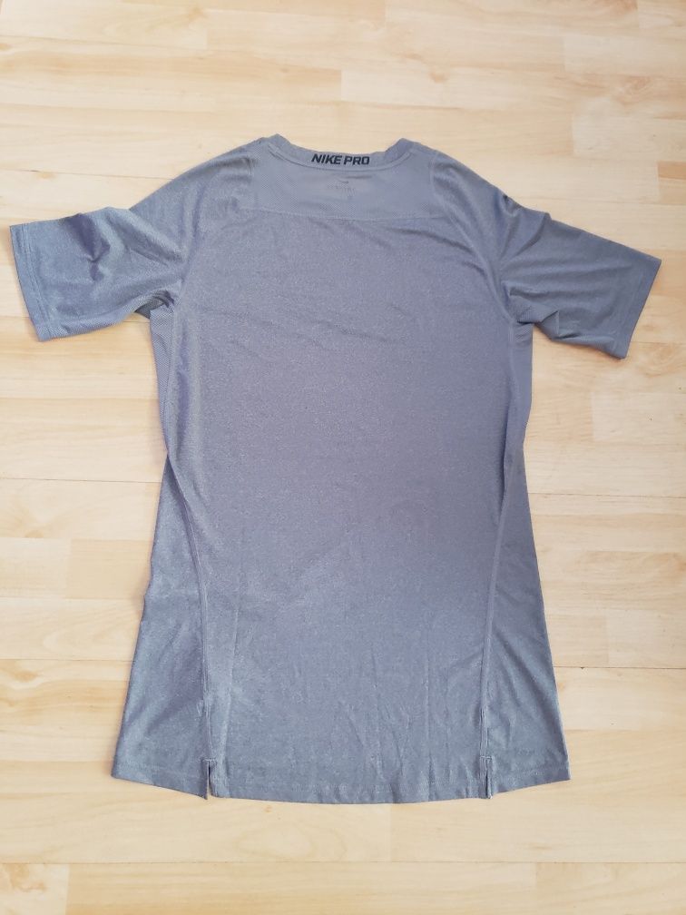Оригинална тениска Nike Pro XL
