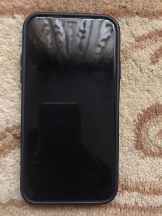 Айфон 11 продам срочно