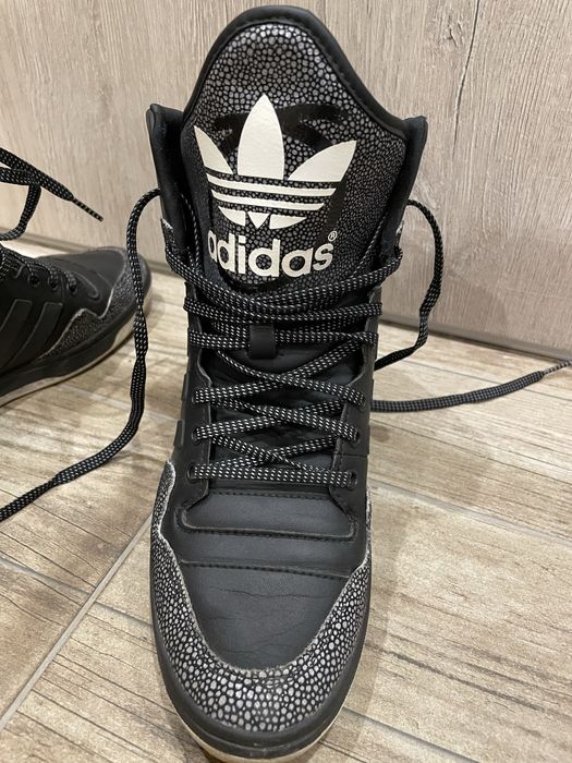 Кецове Adidas номер 39