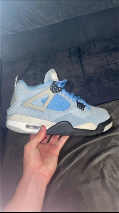 Jordan 4 baby blue