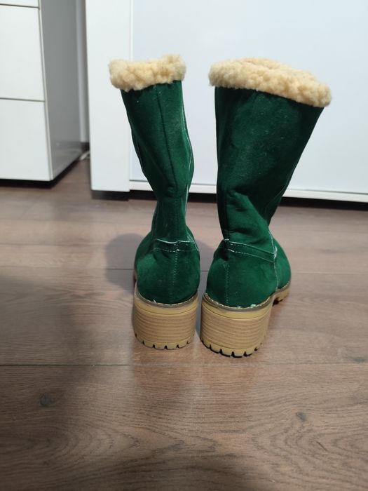 Зимни апрески и ботуши