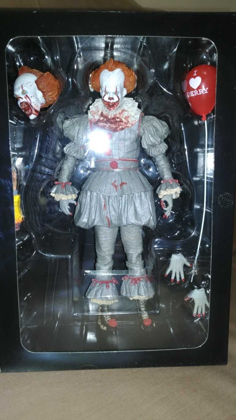 Фигурка коллекционная NECA IT (2017) - Pennyywise Action Figure