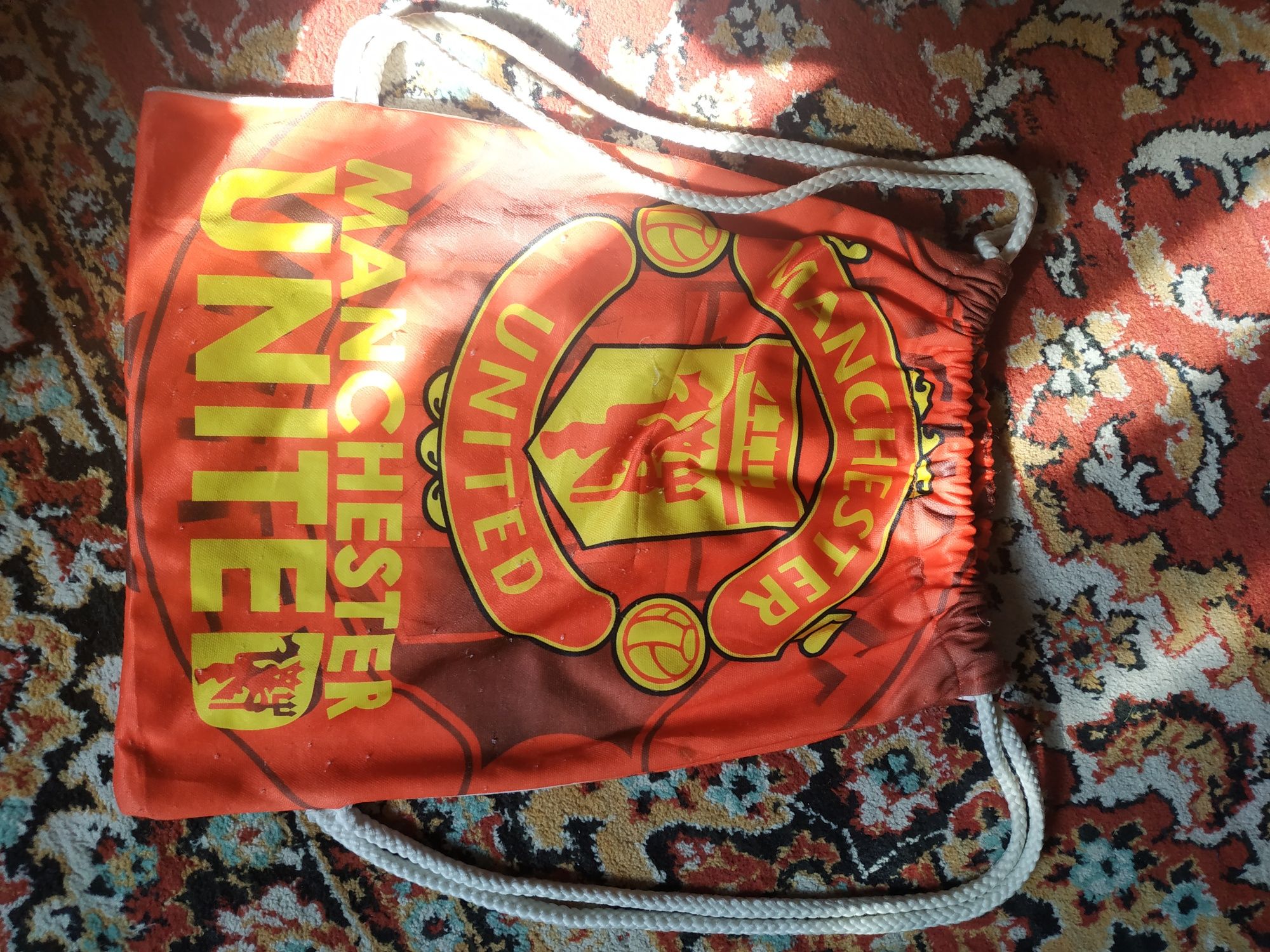 Продам футбольные сумки ФК Манчестер Юнайтед и Челси