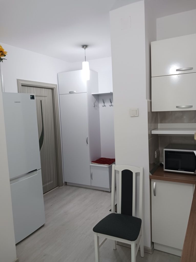 Persona fizica inchiriez apartament 2 camere, 50 mp, Aluminei