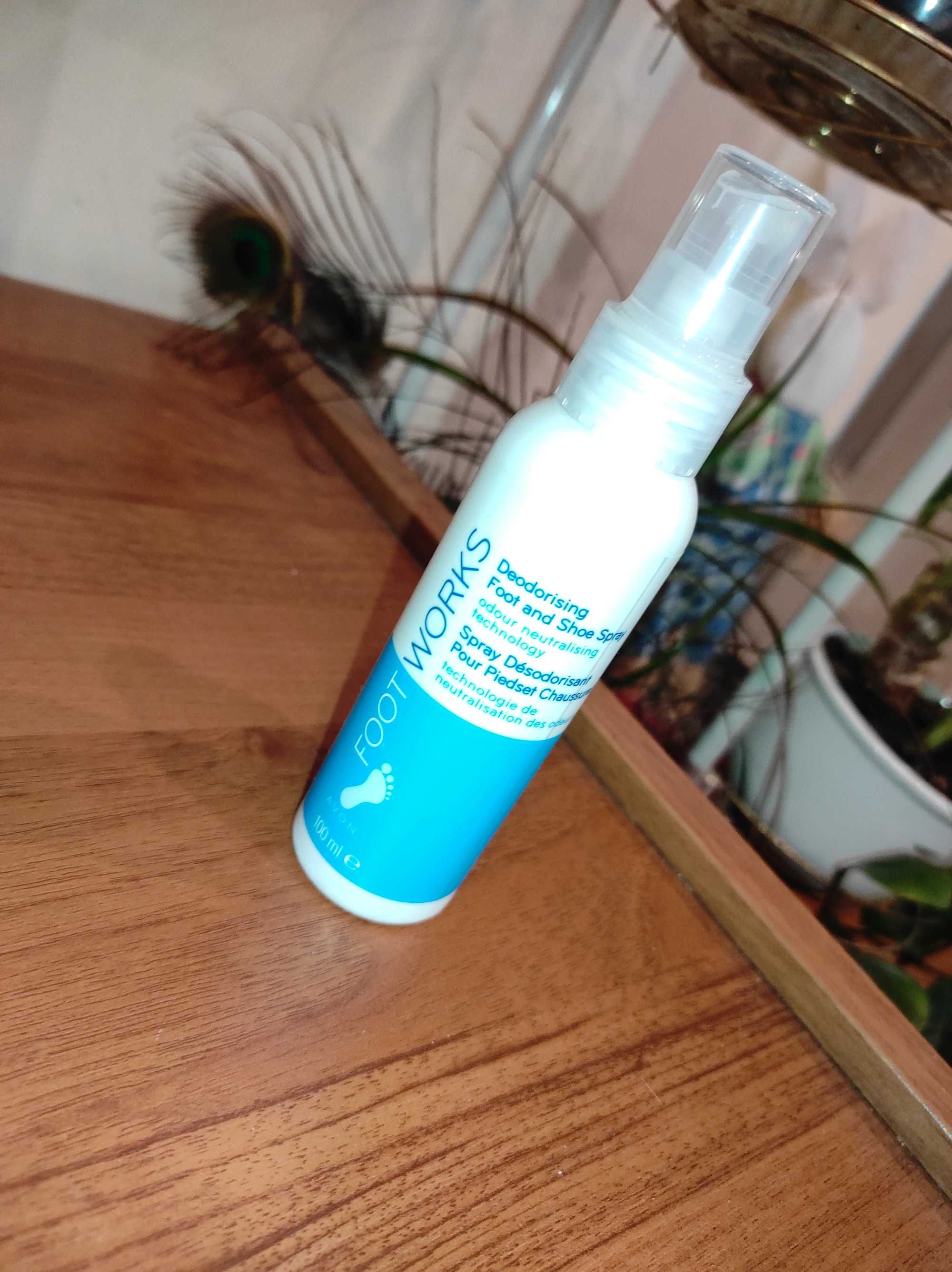 продукти за тяло AVON //интимни гелове.пяна за вана и още/