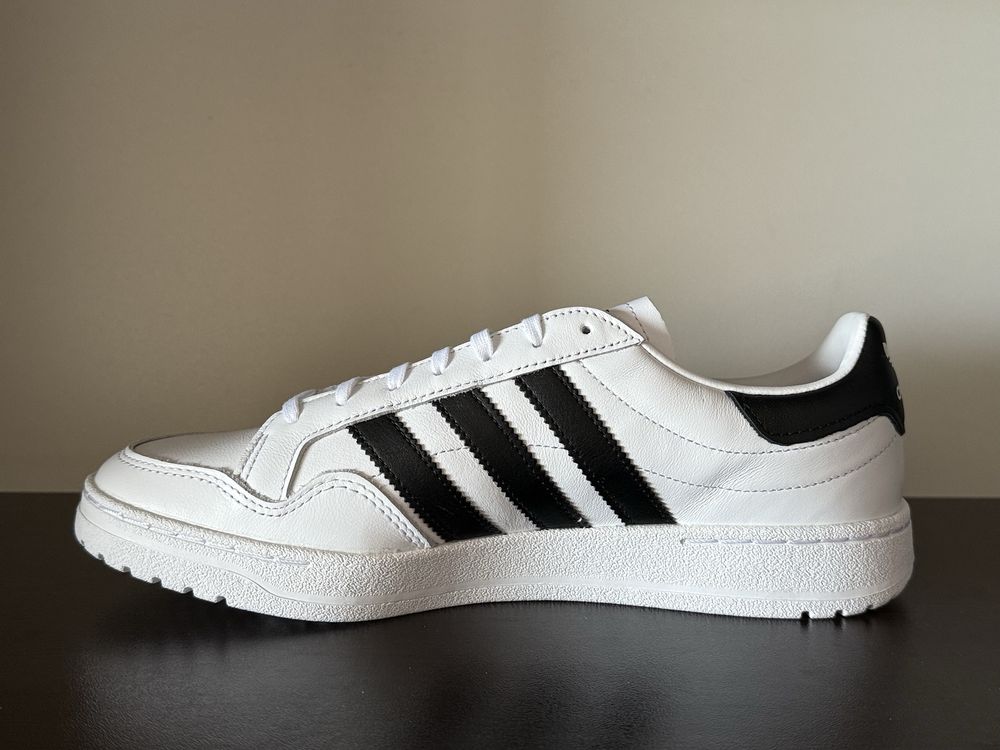 Adidas Team Court 44номер 28см Стелка Нови с Кутия