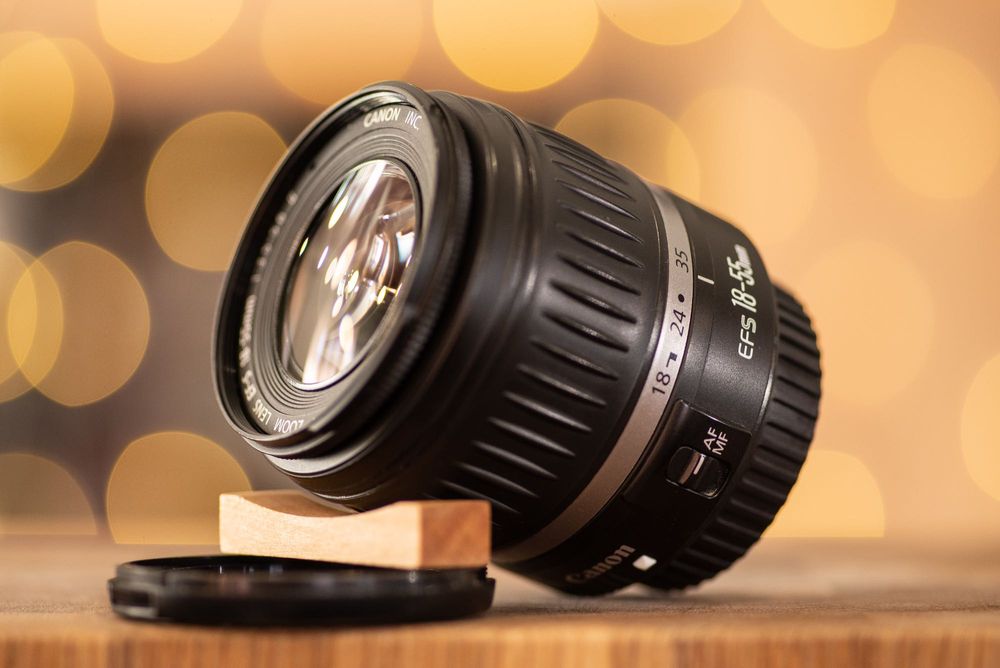 Canon 450D фотоапарат + два обектива и аксесоари Канон