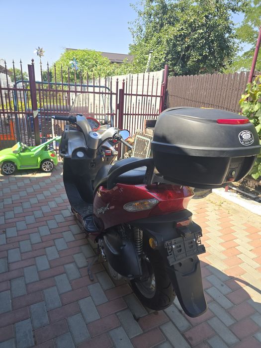 Vand scuter Kymco Grand Dink 125 cmc
