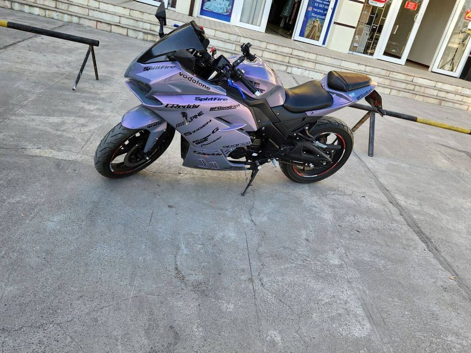 Mototsikl Zo'nshim mator