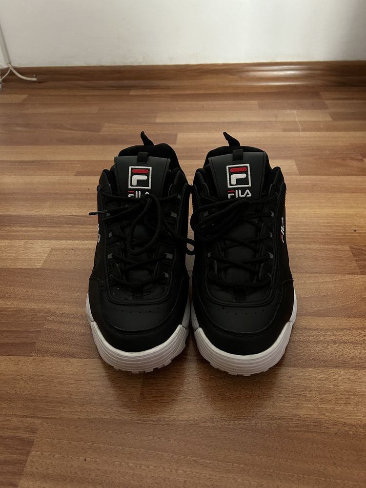 vand urgent fila disruptor masura 43