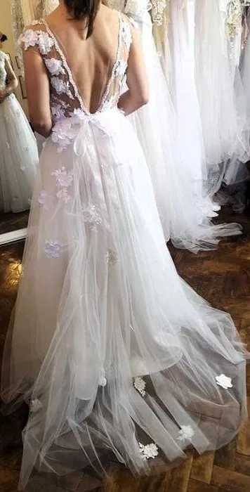 Rochie de mireasa diafana