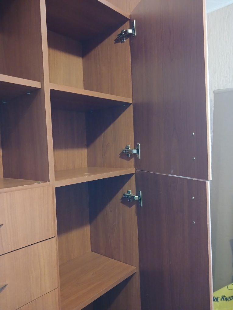 Продам стенку детскую