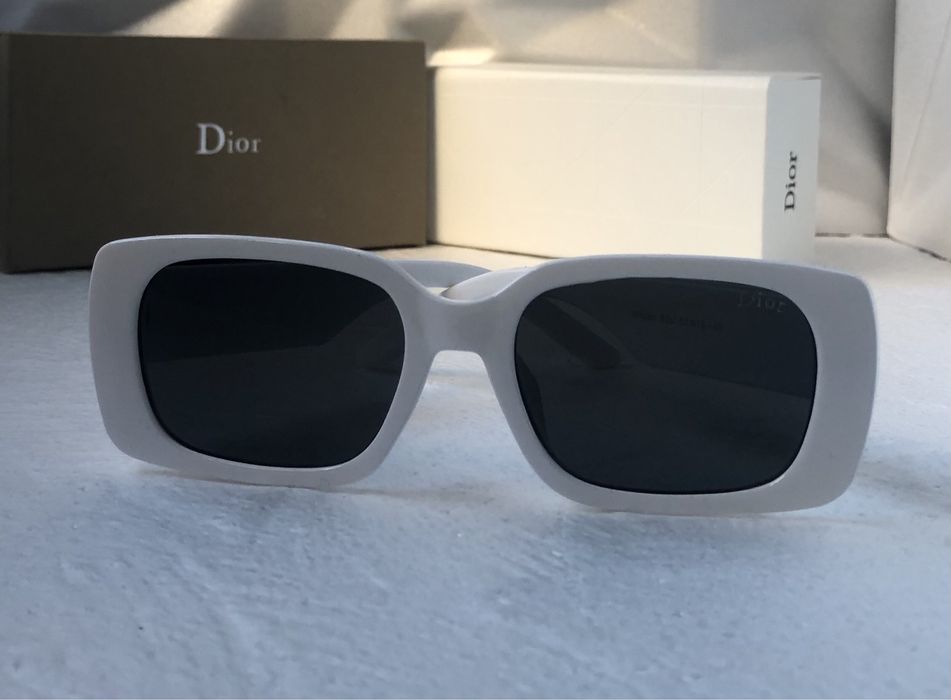 Дамски слънчеви очила правоъгълни 2 цвята черни бели