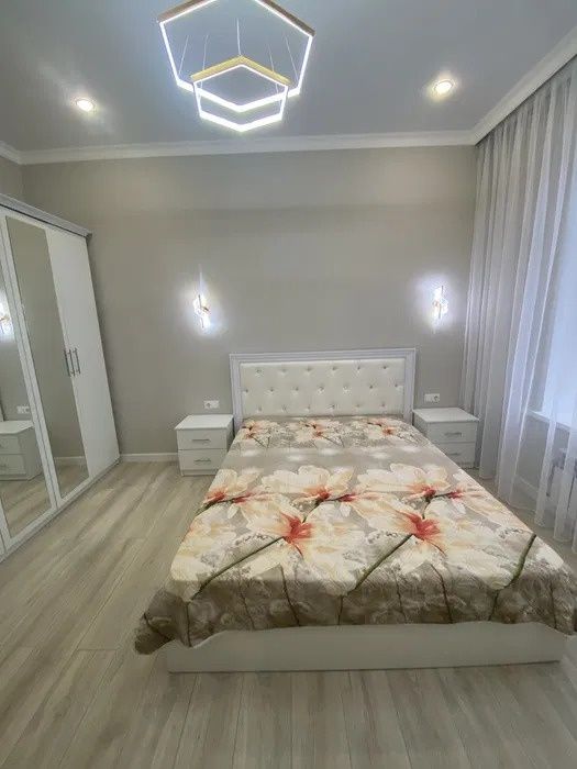 Продаётся 2 комнатная квартира по ул Б Момышулы - Жумабаева