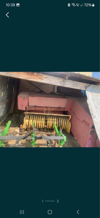 Presa de balotat New Holland 275