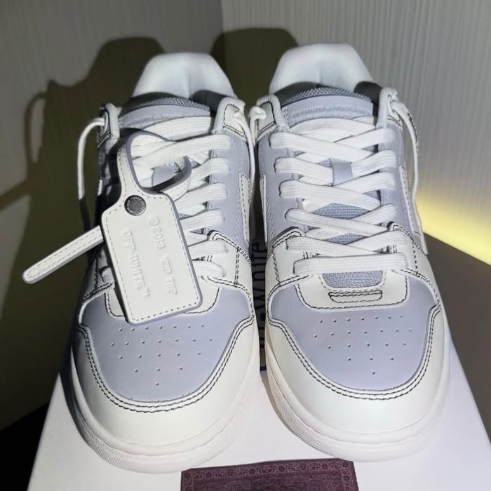 Adidasi off white out off office