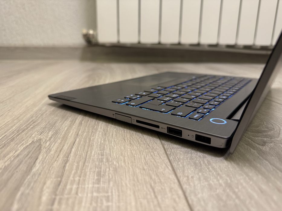 Laptop Ultrabook Lenovo ThinkBook i5 a 10-a Gen SSD 256 Windows 11 Pro