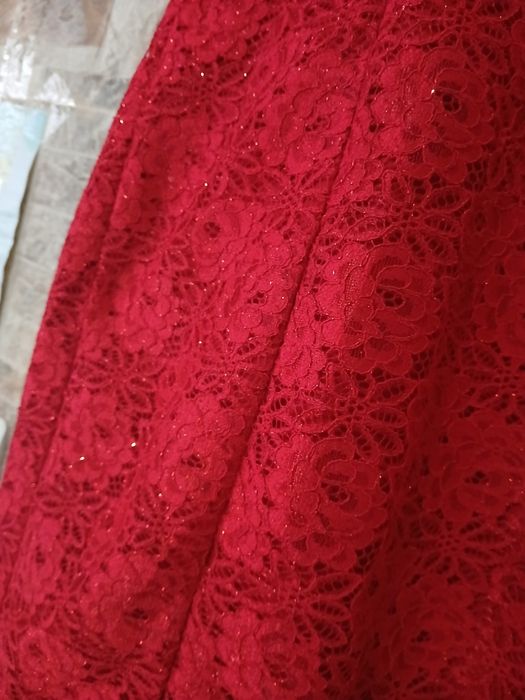 Официална червена рокля нова с етикет