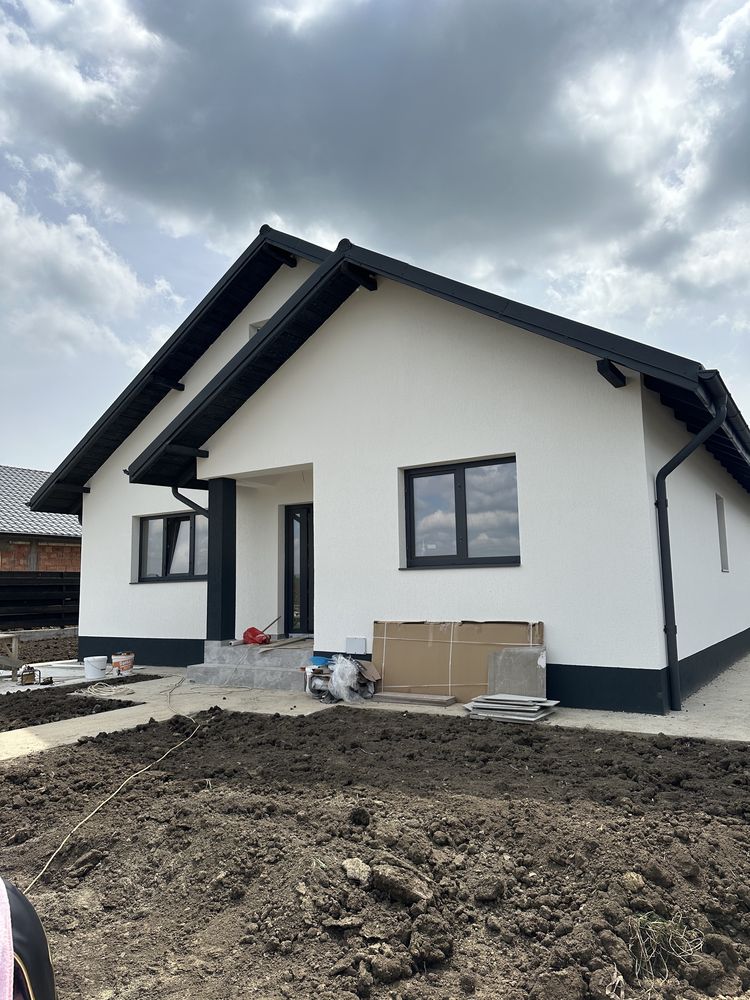 Vand casa in Ciurbesti comuna Miroslava