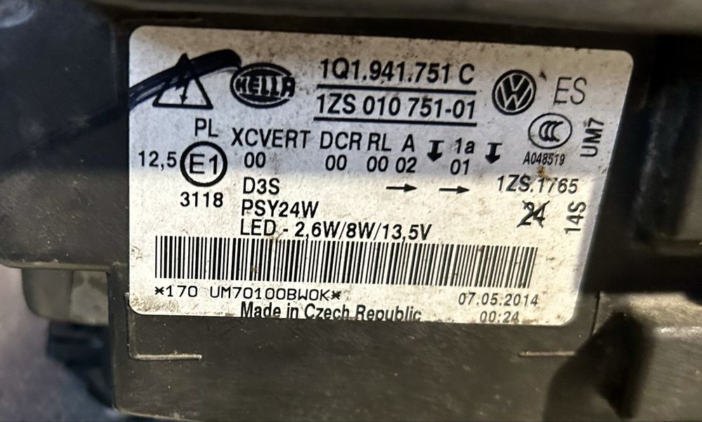 Far stanga vw eos model 2011-2016 Dublu Xenon si lumini de zi Led