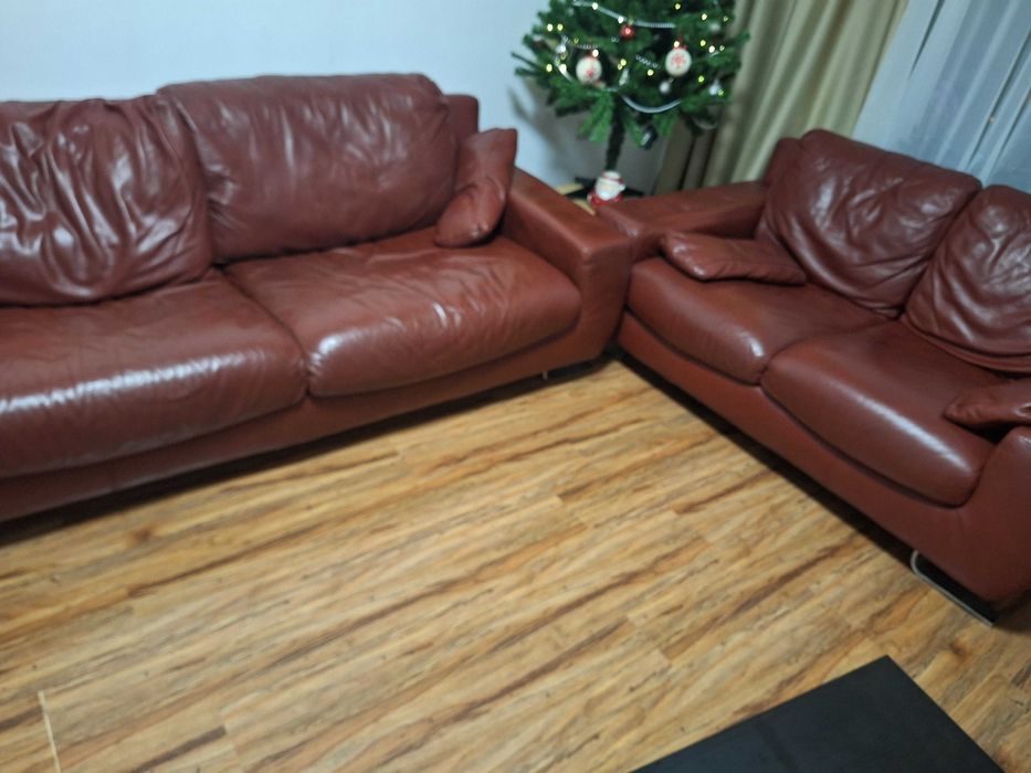 Два дивана за хол - подарявам само лично предаване