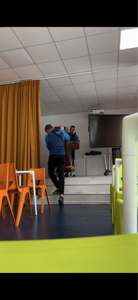 Хамали в София / Професионално Преместване / Извозване на Стари Мебели