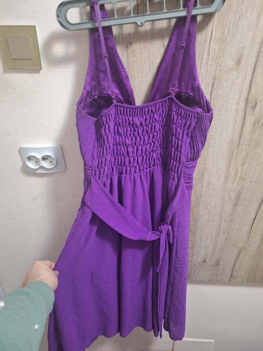 Vând rochie pentru evenimente