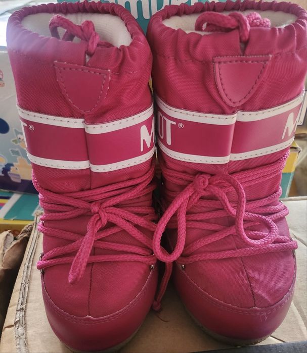 Апрески Moon Boot