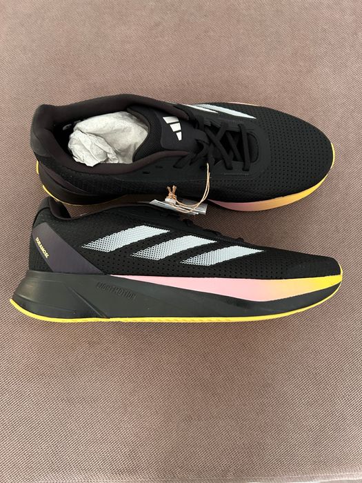 De vinzare adidas unisex