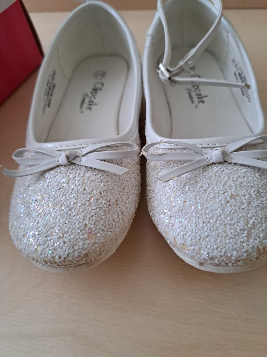Обувки тип балеринки 29 + подарък кроксове 29
